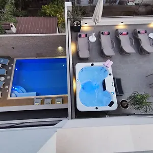 Pensión Luxury Pino, Split